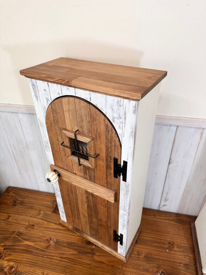 1点のみ】アンティークの扉のようなキャビネット 試作デザインのためお