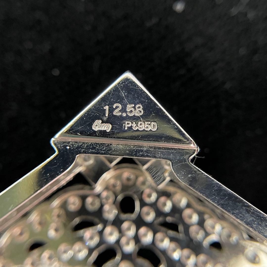 coco様専用！Pt950素材QUEEN ヒスイとダイヤモンドのデザインブローチ