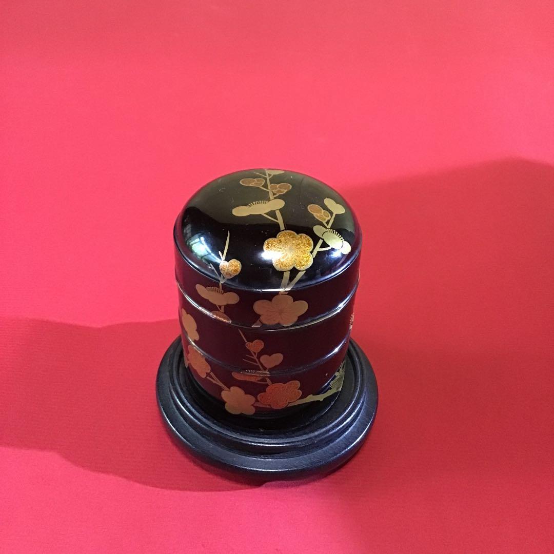 蒔絵　青松梅図　棗