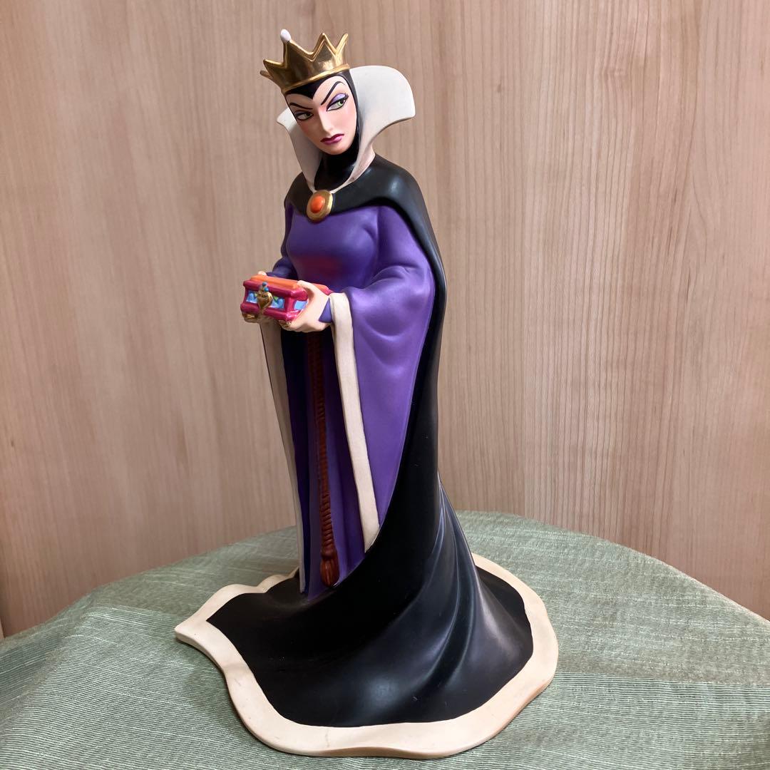 WDCC ディズニーヴィランズ クイーン 白雪姫 フィギュア 女王