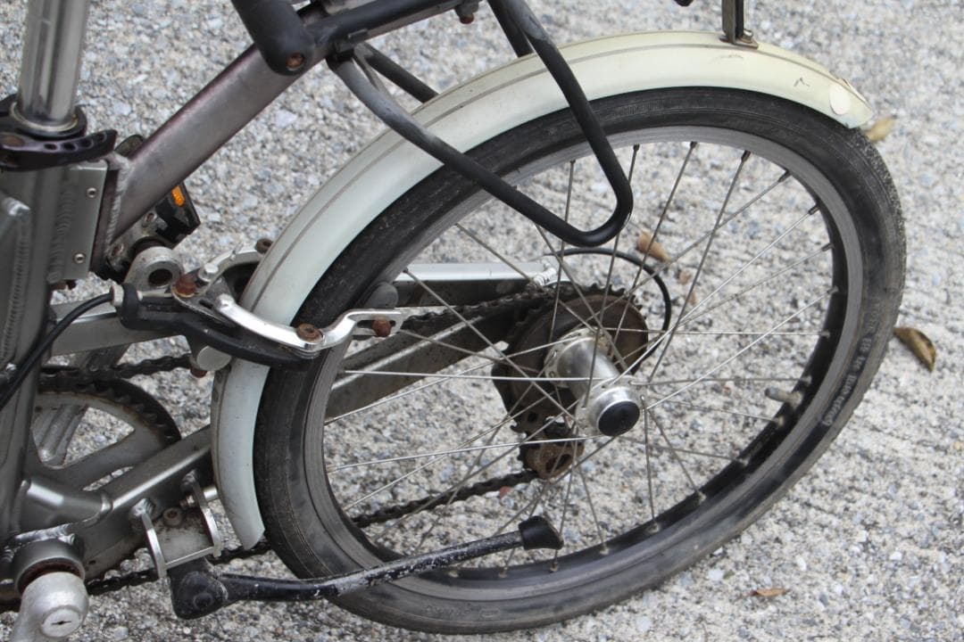 引き取り限定♪人気のGIANT♪HALF WAY♪目立つ片持ち式前後ホイール