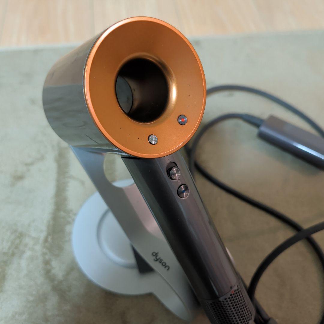 ダイソン ドライヤー　HD08　美品