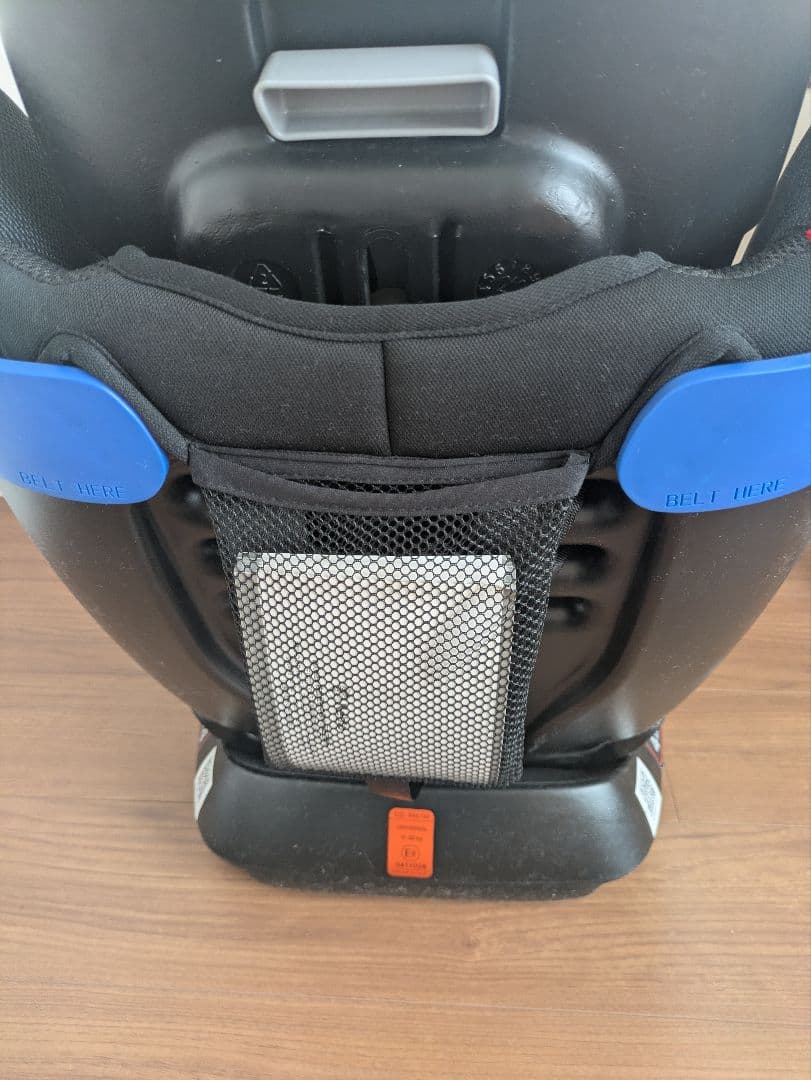 EasyPit 車用チャイルドシート ブラック シートベルト式