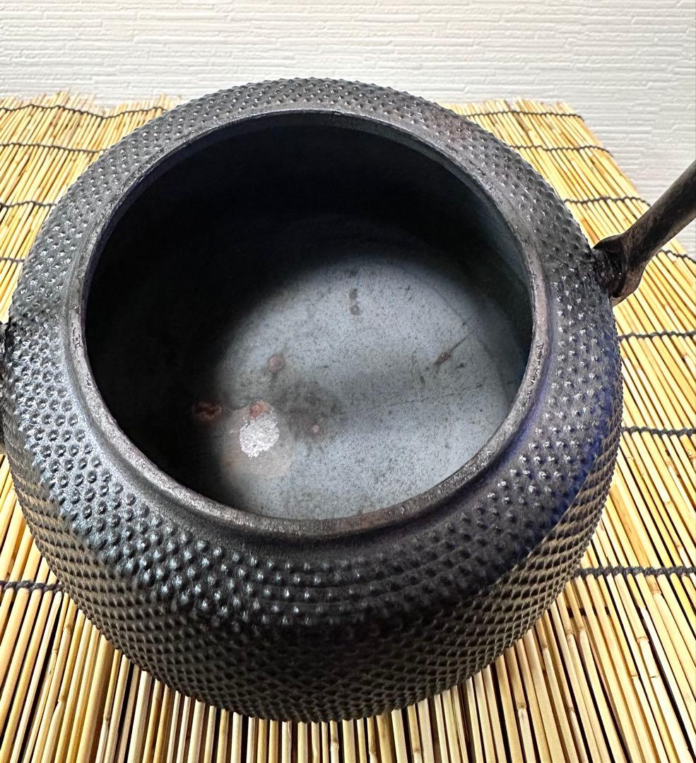 未使用品、長期保管品、栞付　南部岩鋳造　１５型九重アラレ　南部鉄瓶　南部鉄器