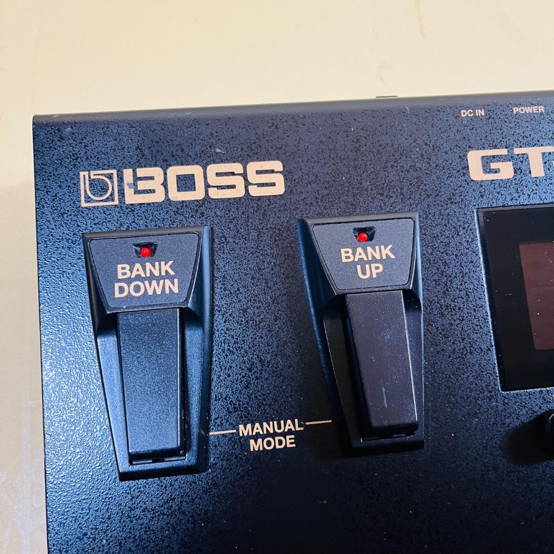 BOSS GT-100 ギターマルチエフェクター 電源アダプター 箱 説明書付属