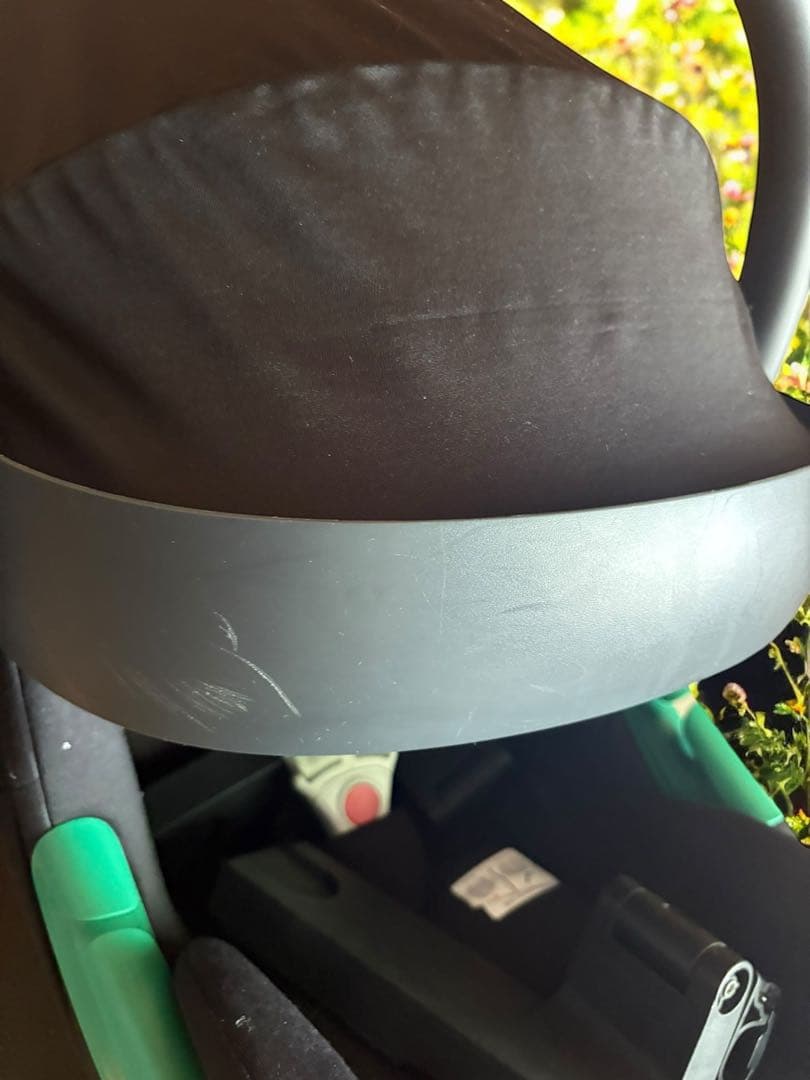 cybex サイベックス　エイトン　チャイルドシート