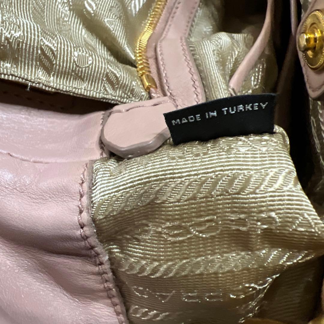 PRADA ピンク レザー ハンドバッグ