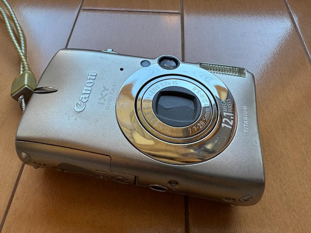 Canon IXY Digital 2000 IS ジャンク品
