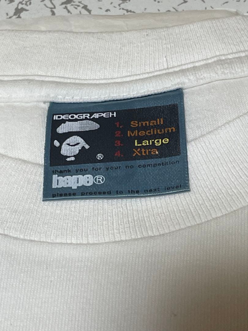 フゥーチュラ COMMAND Z Tシャツ