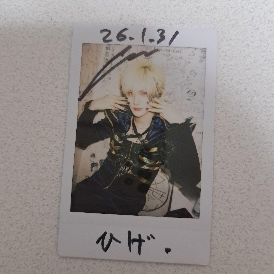 Azavana 詩結さん チェキ - メルカリ