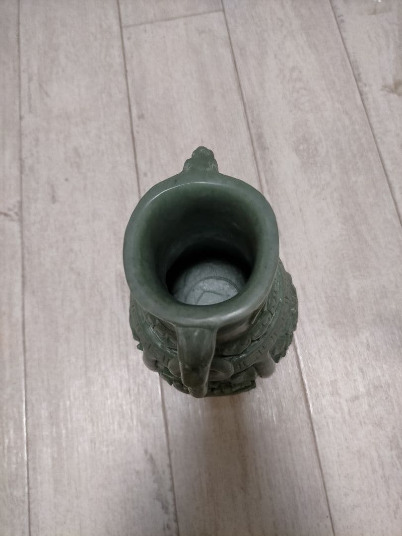 中国の和田碧玉四神文双耳壺、骨董品