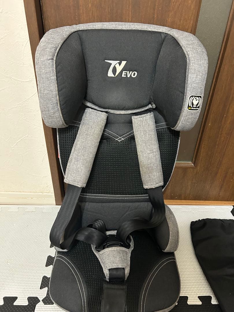 RECARO レカロ Start J1 ジュニアシート Grau Black RECARO ジュニアシート