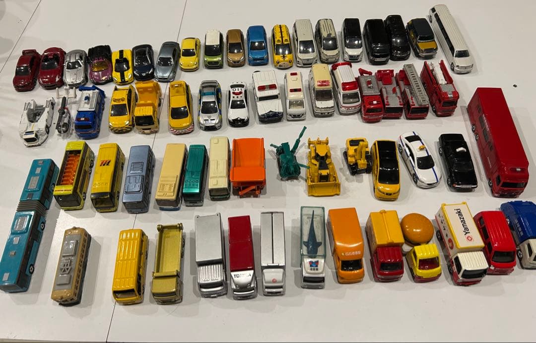 トミカ まとめ売り 63台セット - メルカリ
