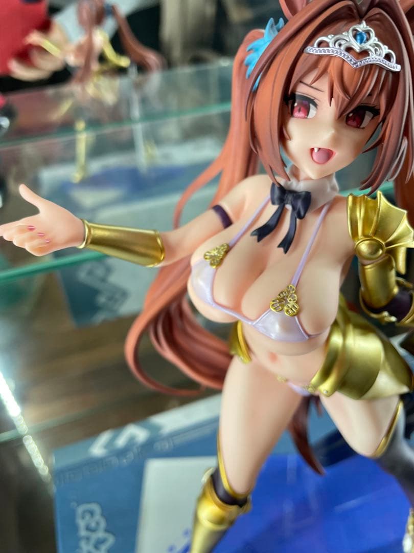 【正規品】ダイワスカーレット　ガレージキット　完成品ビキニアーマー　金鎧ver