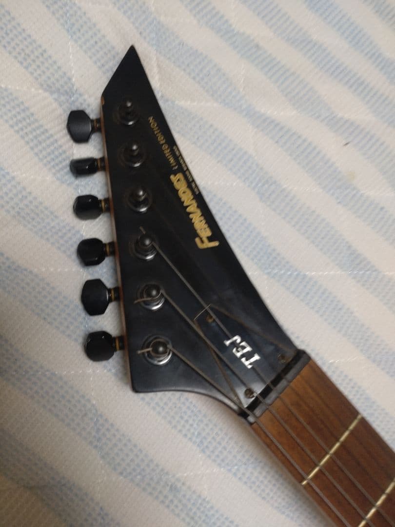 あいた様。 Fernandes TEJ ブラックエレキギター