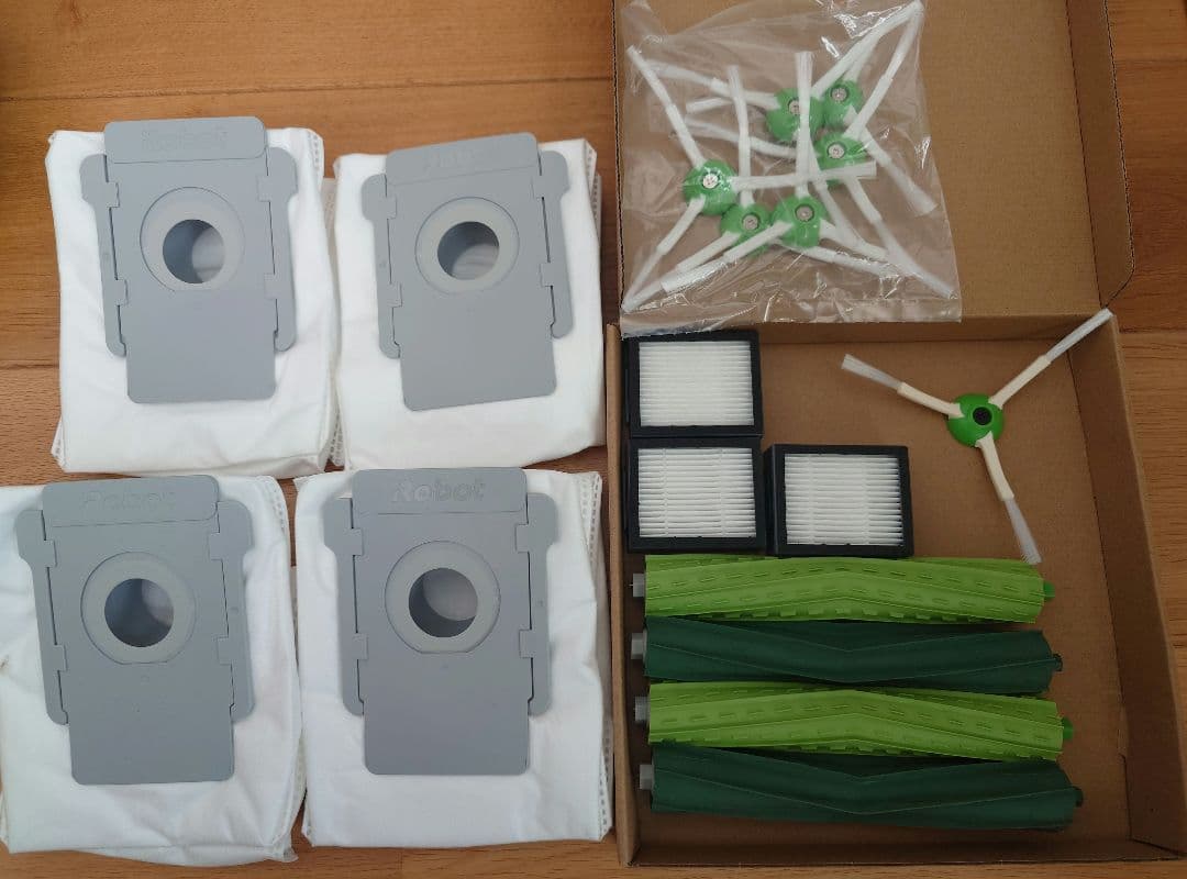 メンテ良好】ルンバ i3＋予備パーツ多数／新品パーツ交換済／クリーン