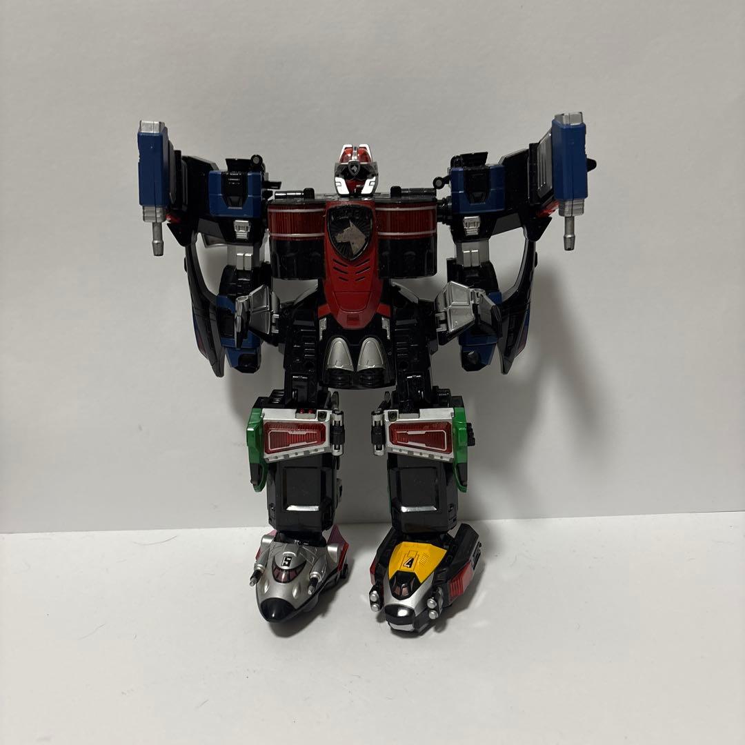 特捜戦隊デカレンジャー】特捜合体 デカウイングロボ - メルカリ