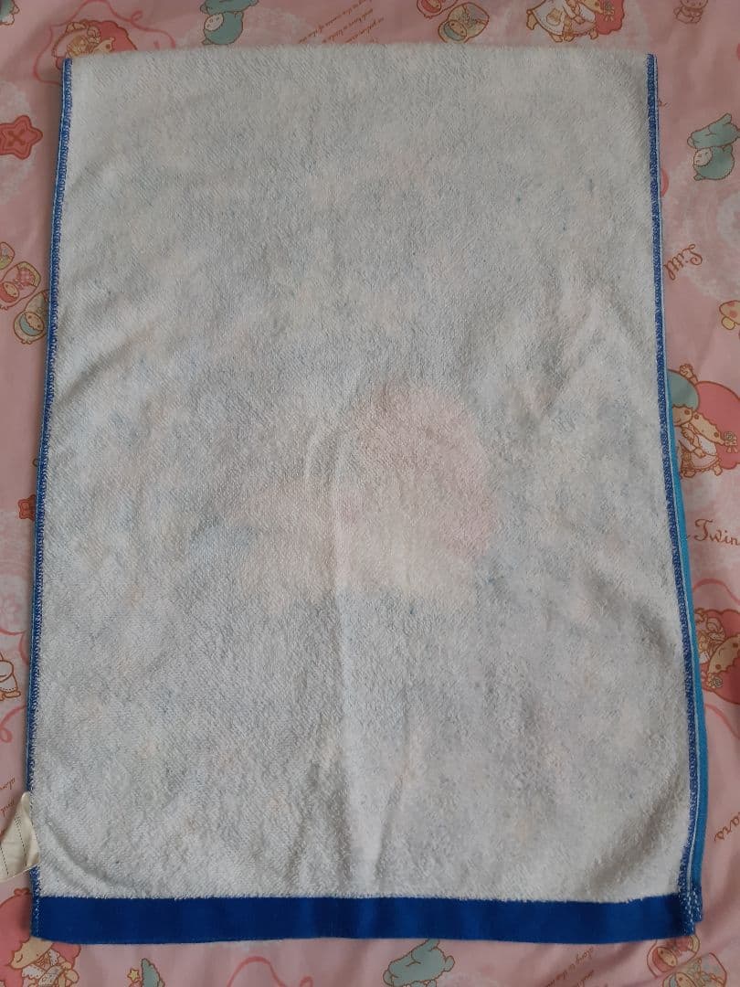 キキララ　ビックタオル　フェイスタオル　2002年レトロ　希少　中古品