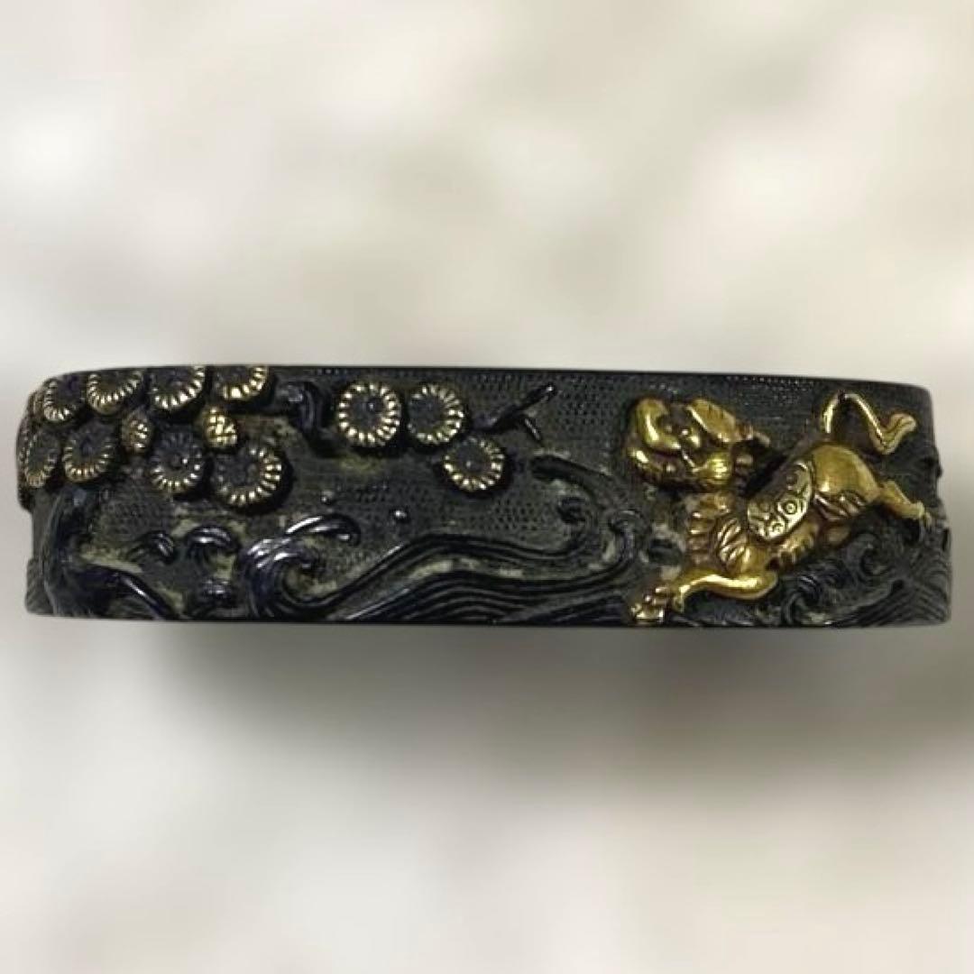 B-46 縁頭　金象嵌　武具　刀装具　時代物　アンティーク　美術品　工芸品