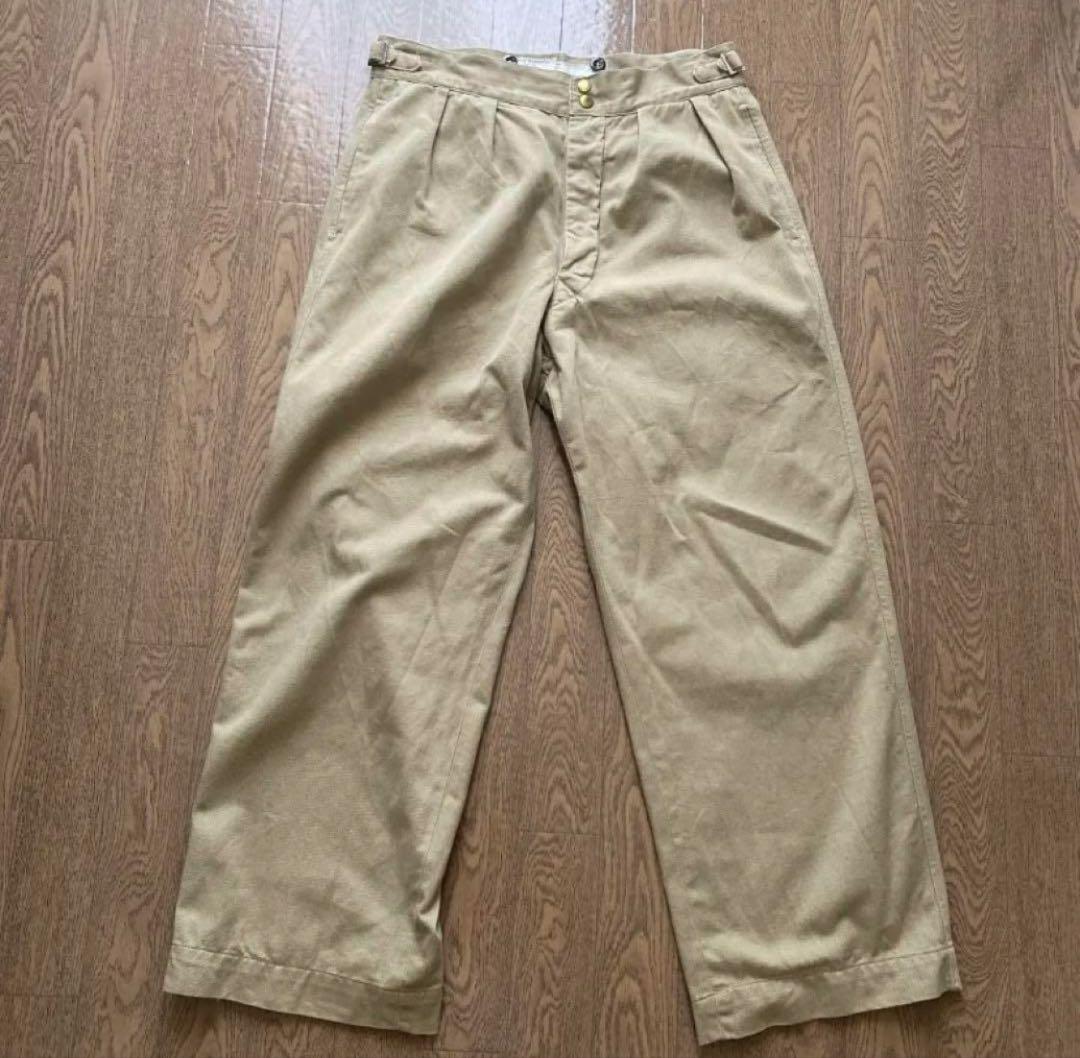 ヴィンテージ オーストラリア軍 50s 60s ベージュ チノパン ワイドパンツ 50s ヴィンテージ オーストラリア軍 チノパン トラウザー | 旅する古着
