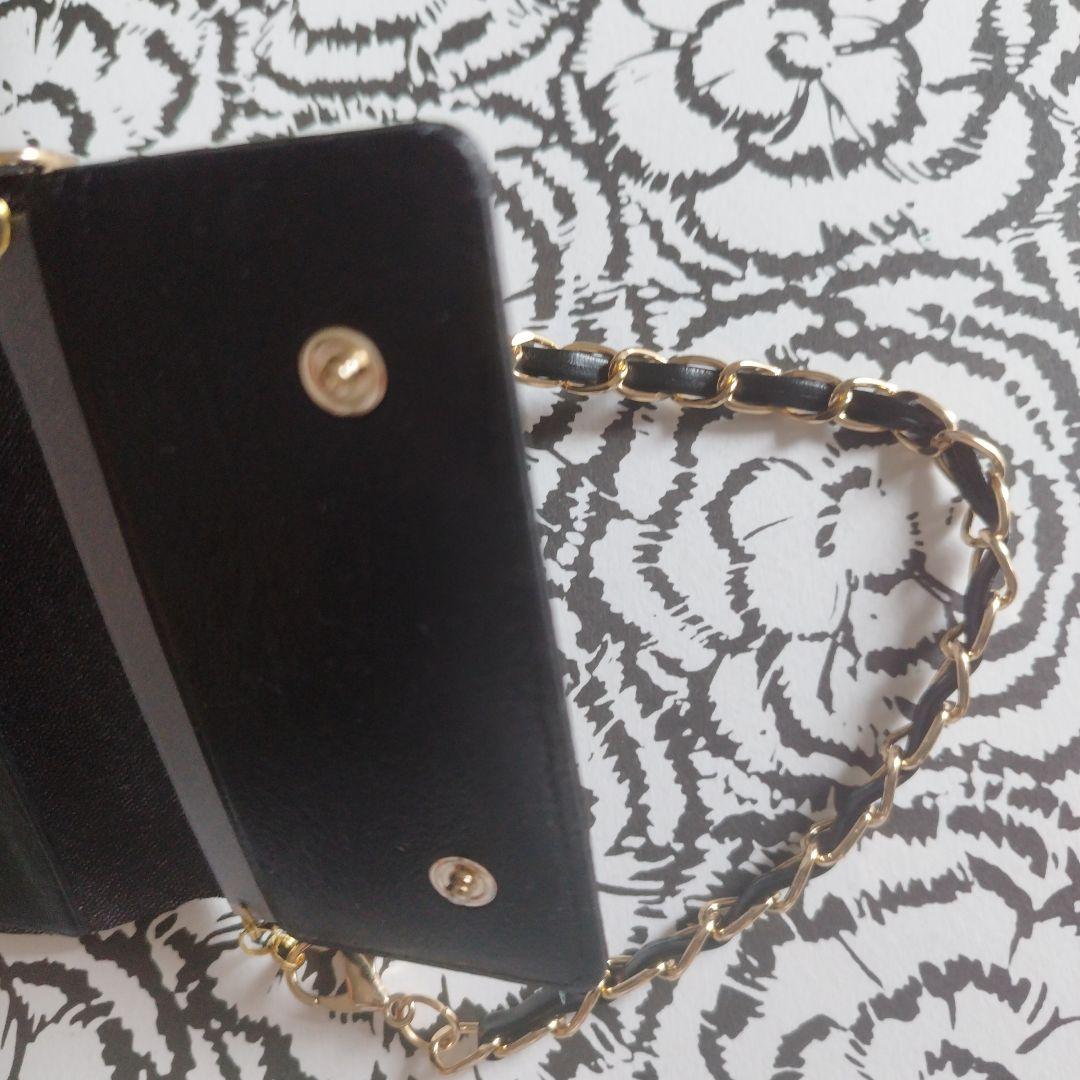 CHANEL ブラック レザー チェーンケース