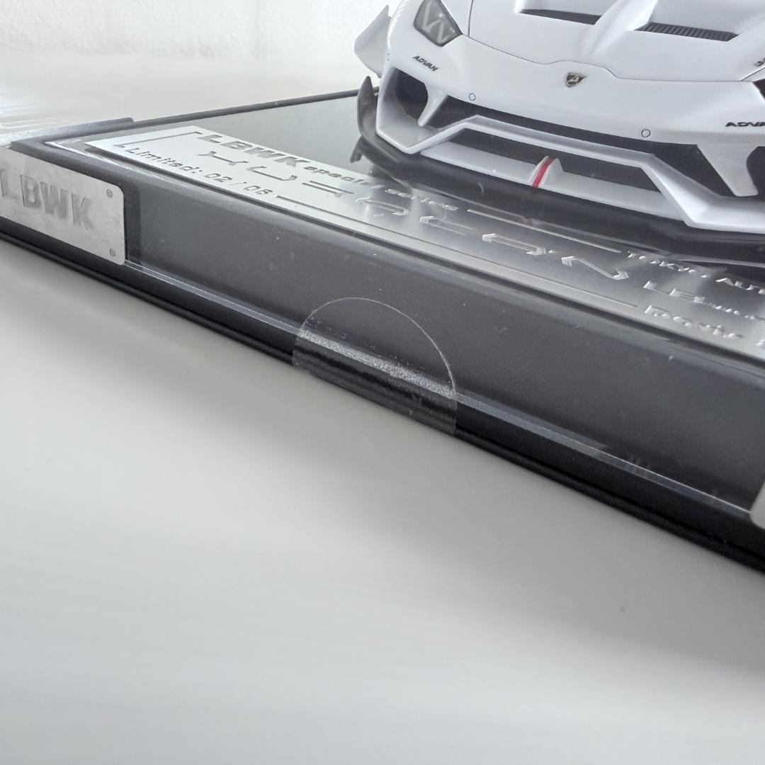 ミニカー LBWK special series HURACAN 1:18