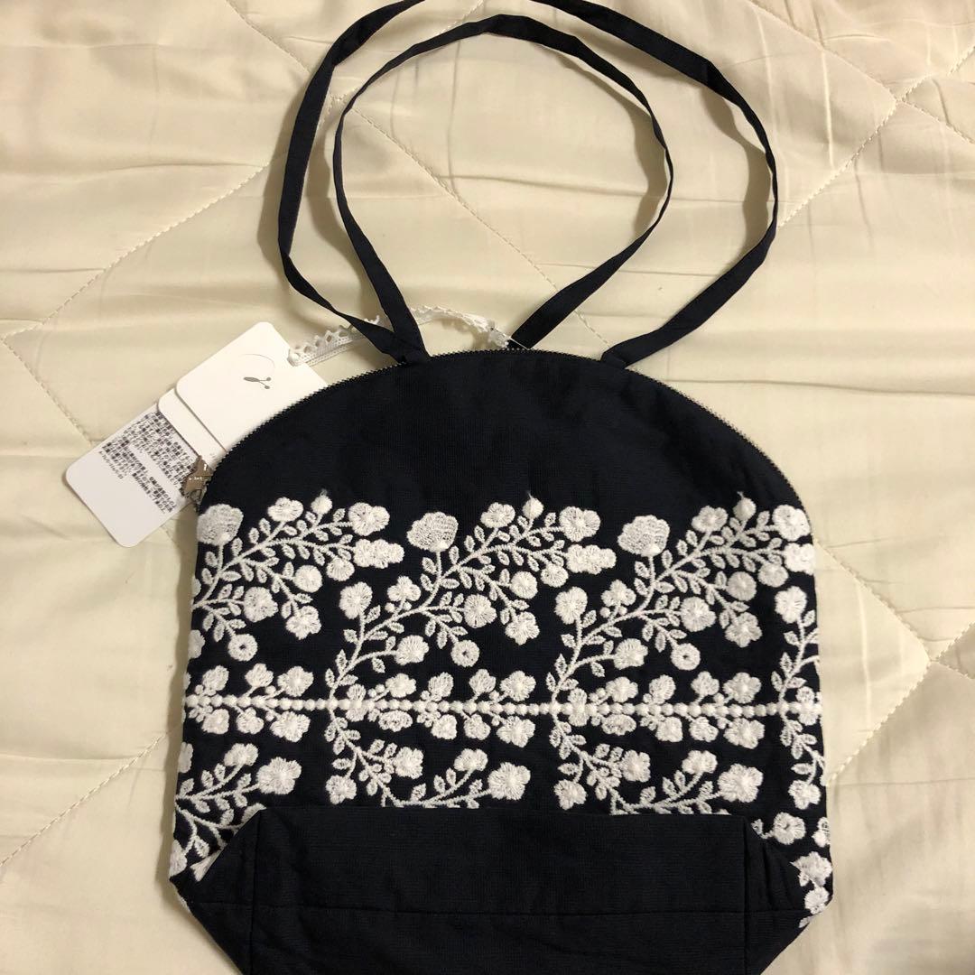 ミナペルホネン　マフィンバッグ　floraleaf 新品未使用