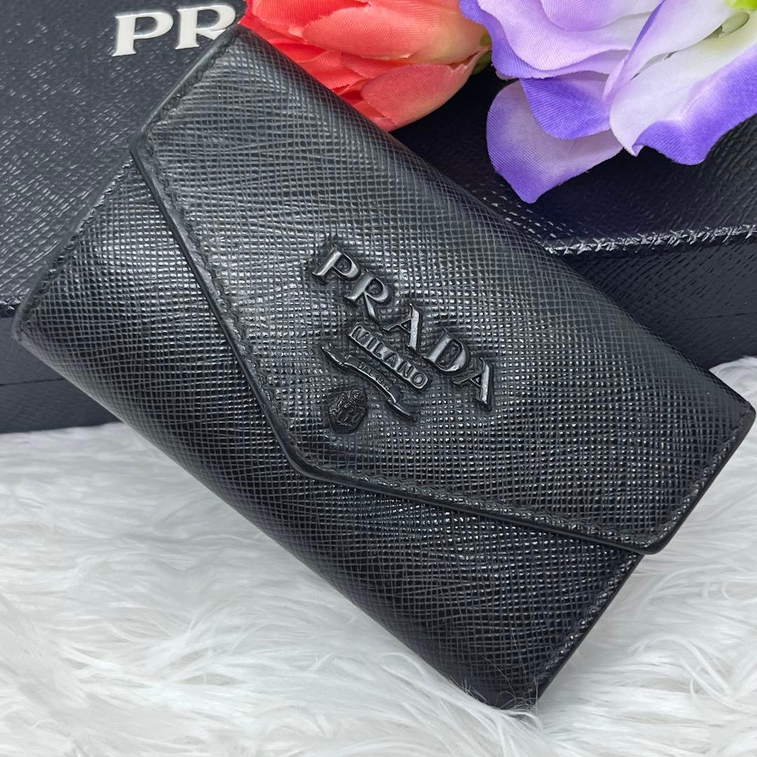 美品/現行✨プラダ NFCチップ キーケース4連 ブラック 黒 レザー RFID搭載