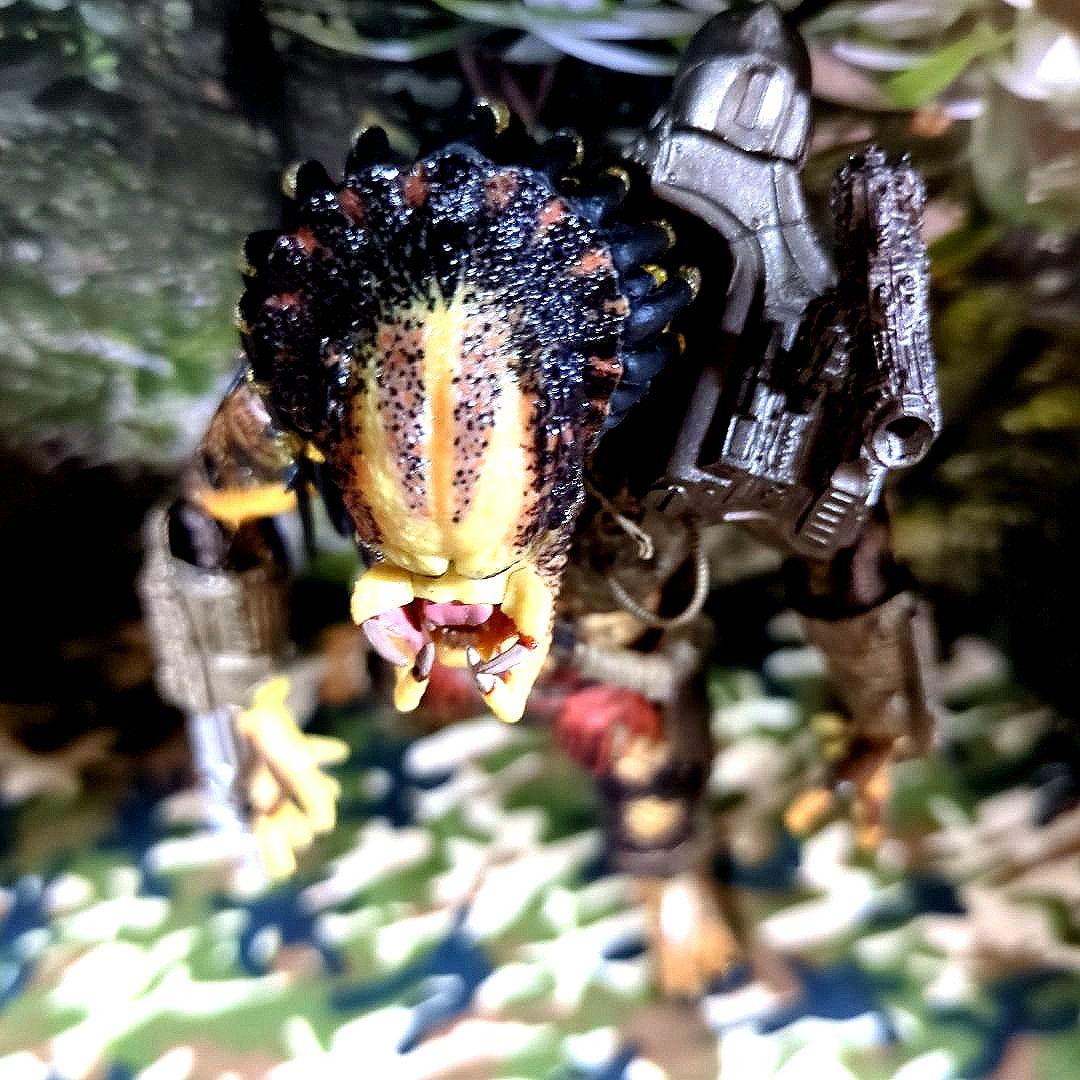 NECA／ジャングルハンタープレデター【中古•開封品】