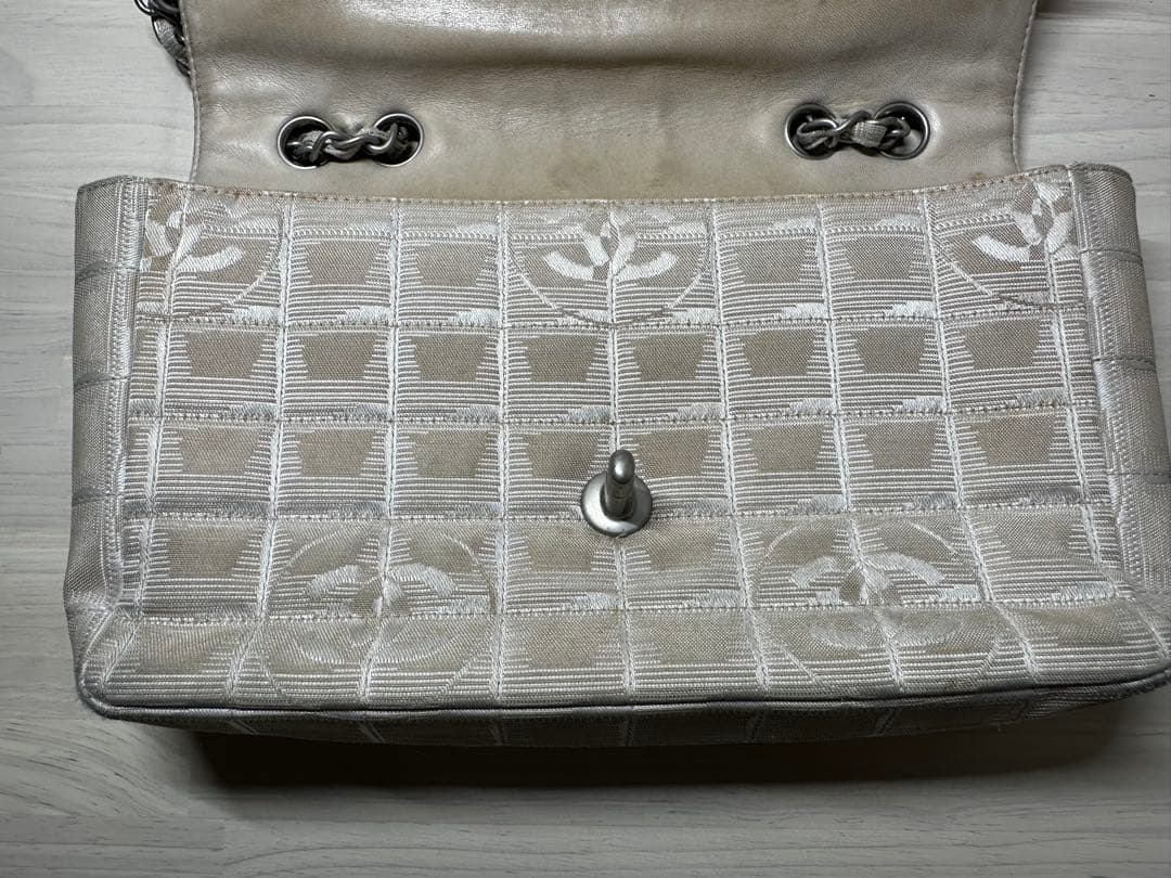 CHANEL　シャネル　ニュートラベルライン　ショルダーバッグ　チェーンバッグ