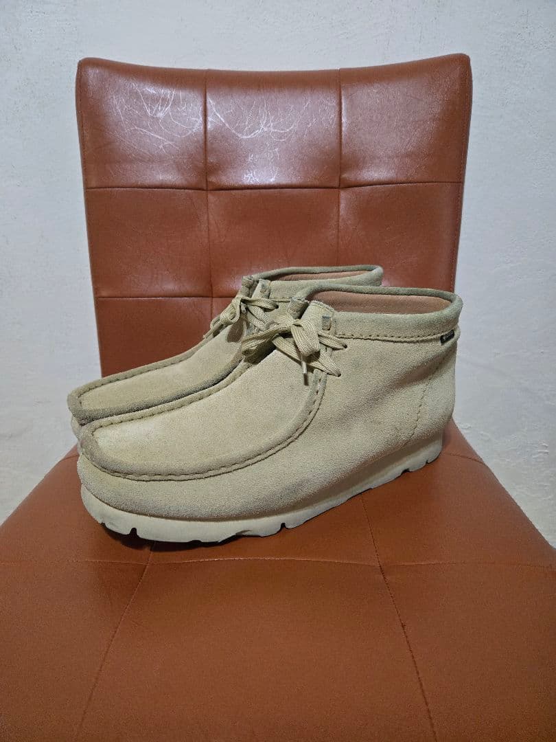 クラークス ビームス別注 コラボ ワラビー ゴアテックス 防水スエード