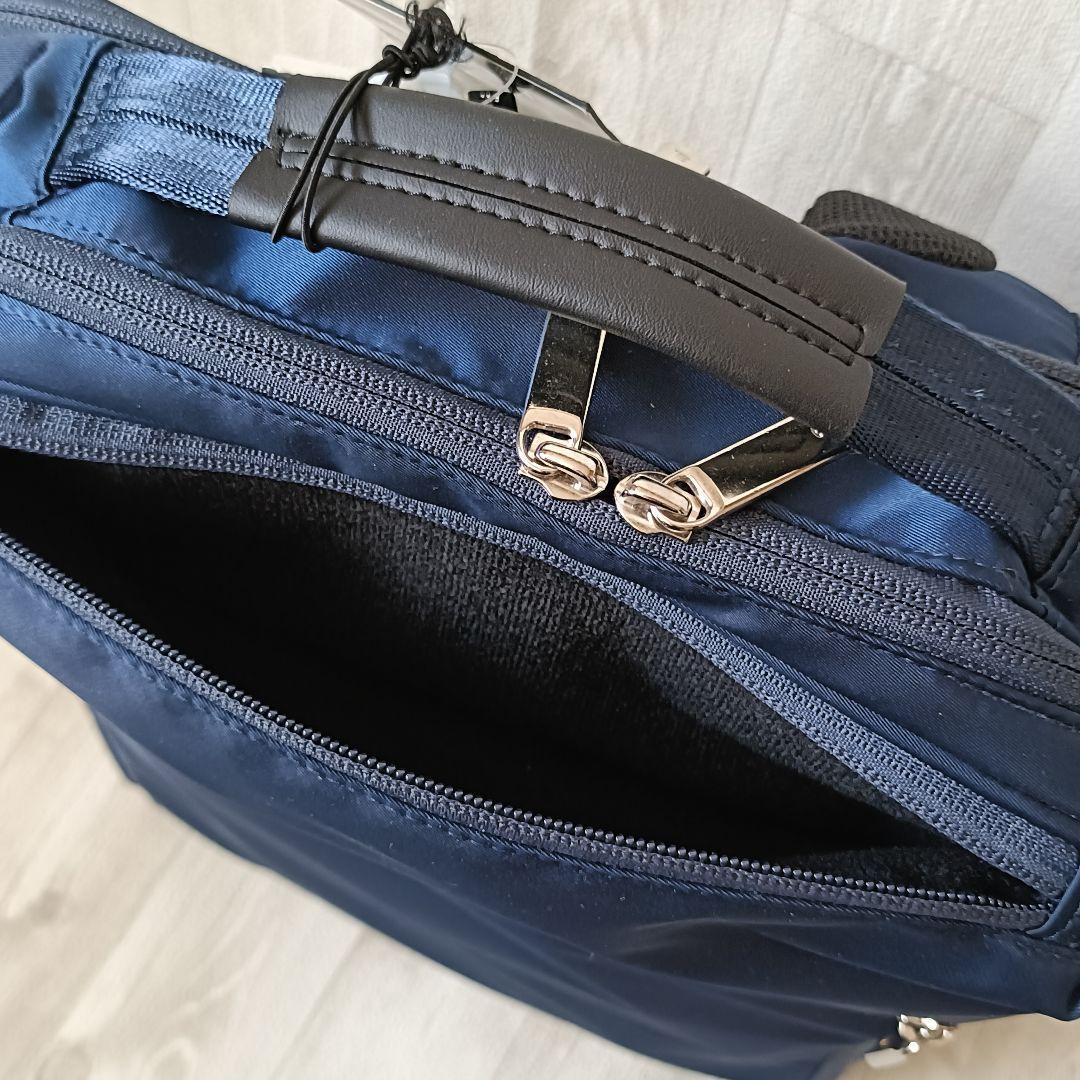 エースジーン ガジェタブル 13L 紺 軽量スリム ビジネスリュック