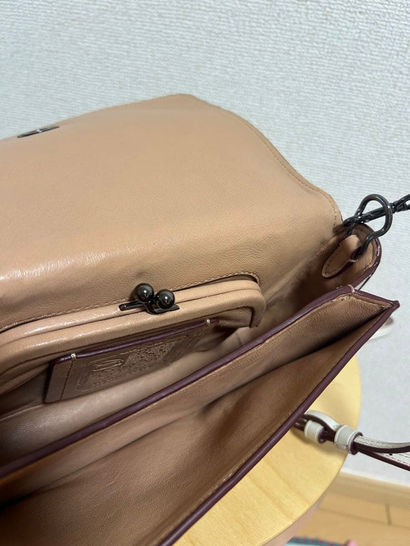 美品　COACH コーチ　ショルダーバッグ　希少カラー　レザー　巾着付き