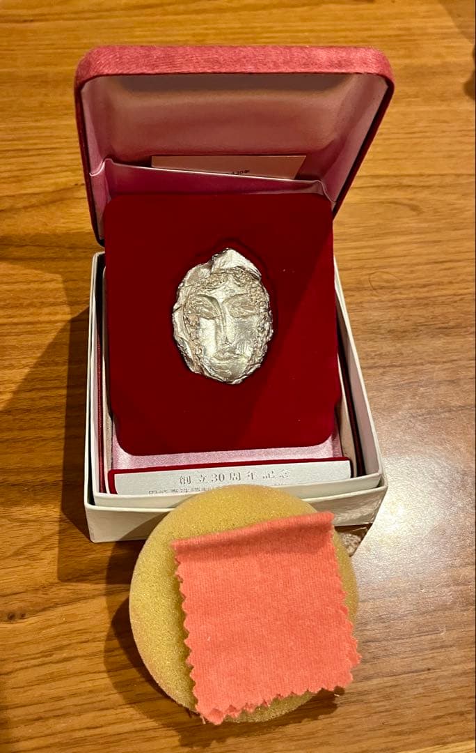 メ*A様 田崎真珠 創立30周年記念 池田満寿夫 帽子の女 純銀製 銀メダル 田崎真珠 創立30周年記念製純銀メダル 帽子の女 池田満寿夫 シルバー1000