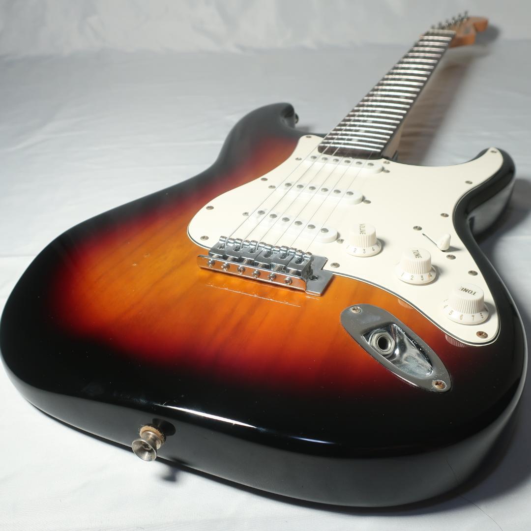 BUSKER'S エレキギター ストラトタイプ 3トーンサンバースト