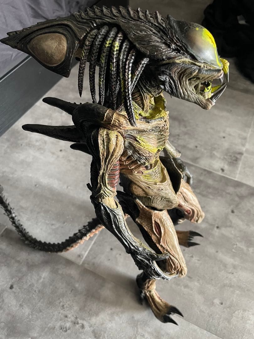 ホットトイズ プレデリアン