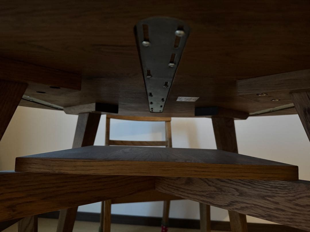 ADDAY(アディ)　ラウンドダイニングテーブル