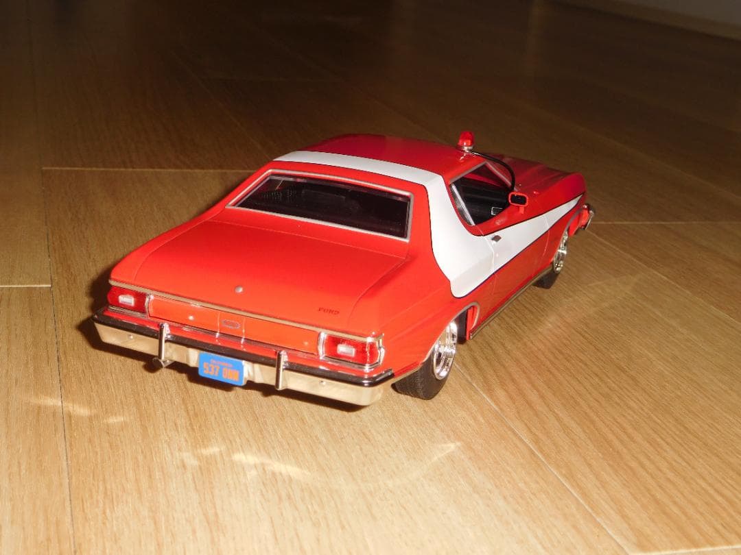 STARSKY & HUTCH 1976トリノ 1/18 GREEN LIGHT