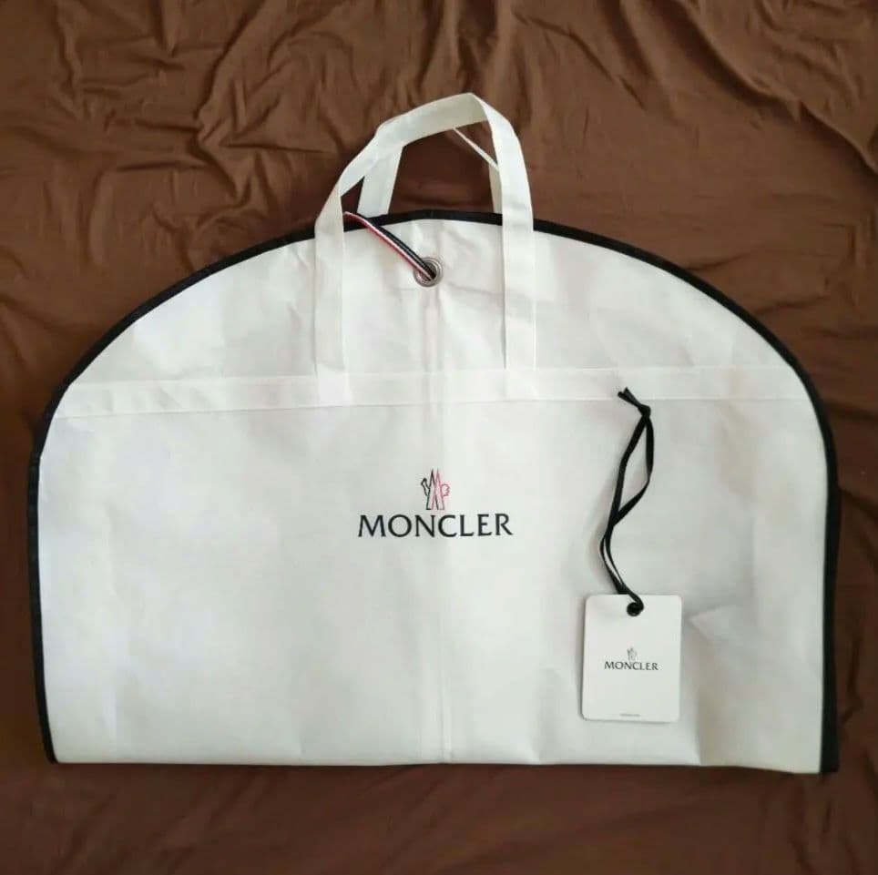 モンクレール ガーメントバッグ MONCLER - メルカリ