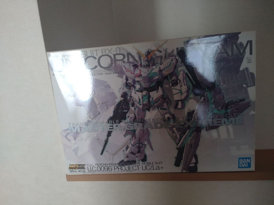 ロボット MGEXUNICORN GUNDAMVer.Ka Amazon.com: Bandai Hobby - Gundam Unicorn - Unicorn Gundam (Ver