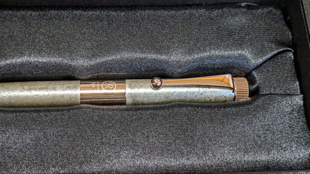 限定】ROMEO No．3 ボールペン 細軸 斑紋純銀色 ロメオ 伊東屋