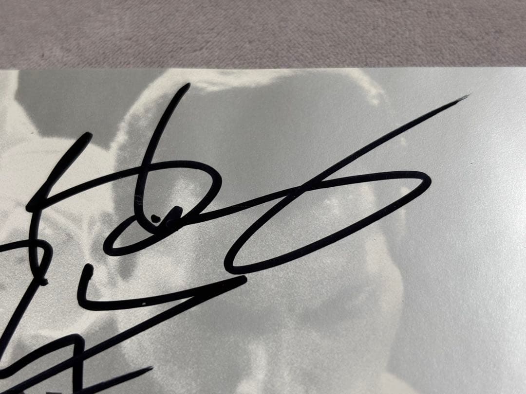 レア Queen サインCD クイーン ブライアンメイ ロジャーテイラー