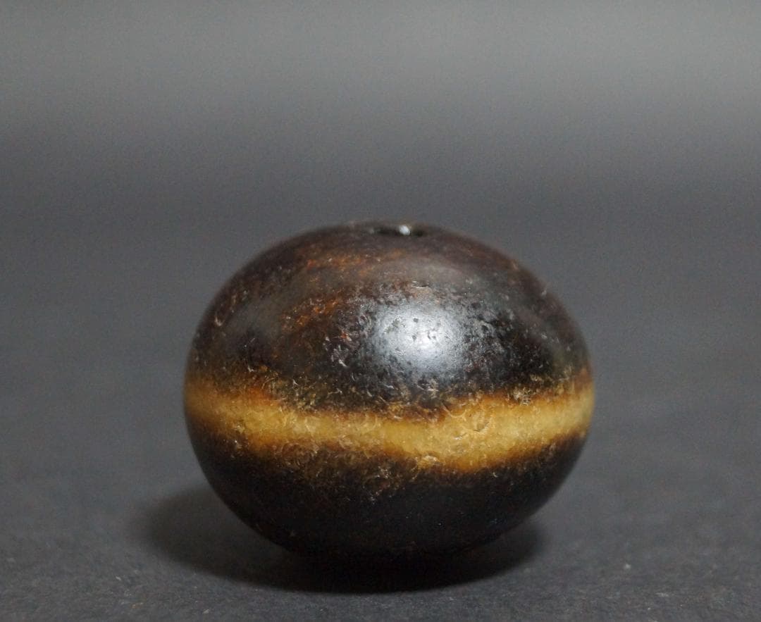 即購入⭕️】 オールド チベット 老メノウ 瑪瑙 薬師天珠 線珠 特大玉