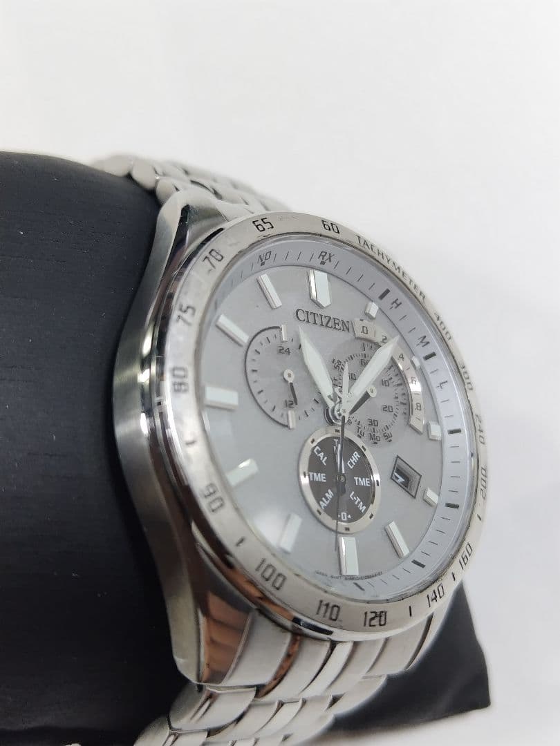 シチズン　アテッサ　エコドライブ　ソーラー電波時計　 クロノグラフ