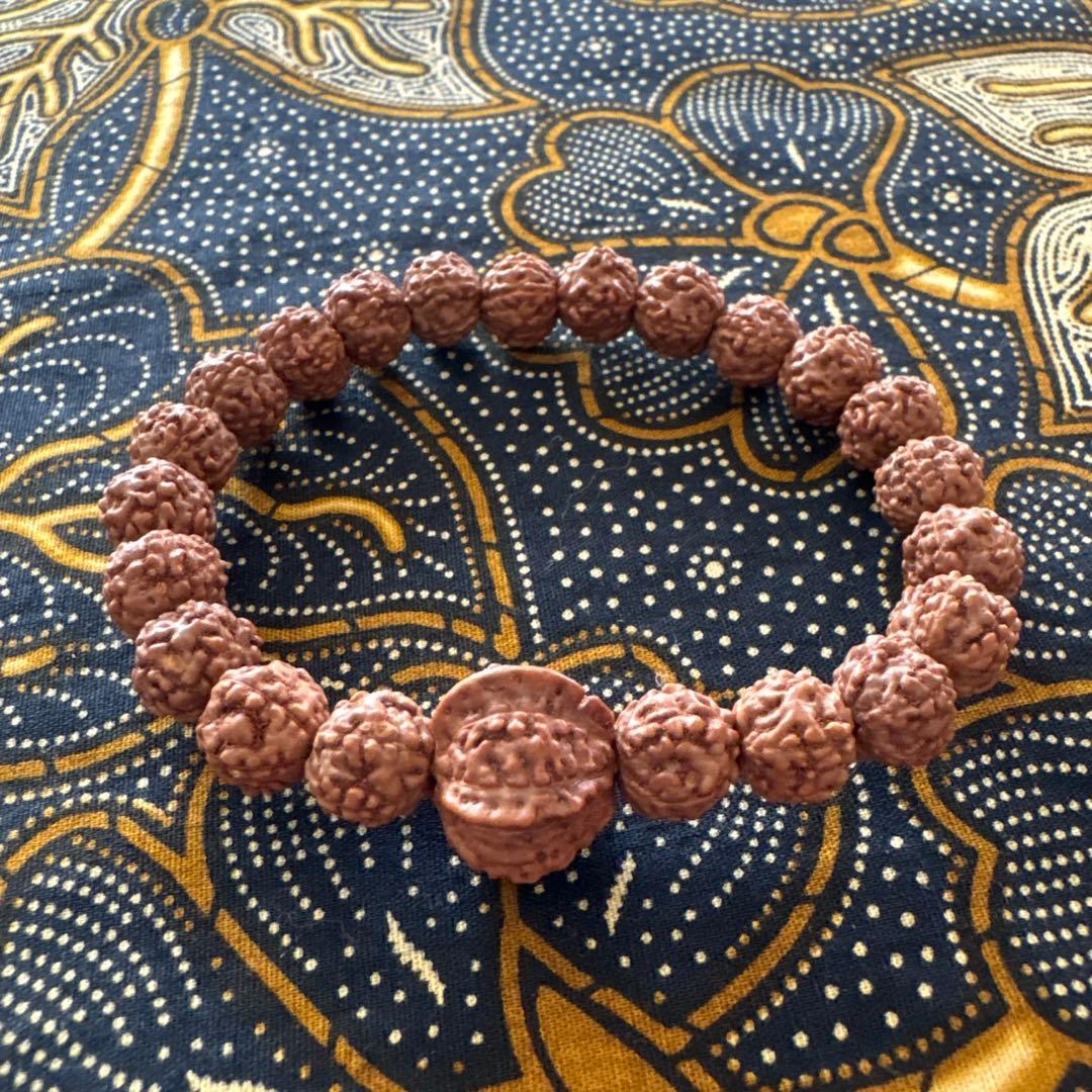 ✰︎‪ 琥珀 ✰ ✰︎　　ルドラクシャブレスレット　トップॐ