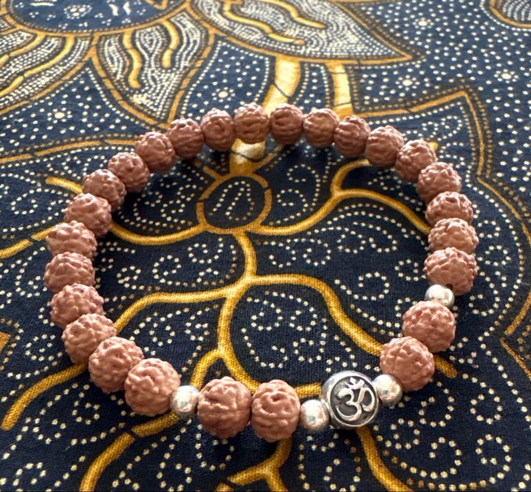 ✰︎‪ 琥珀 ✰ ✰︎　　ルドラクシャブレスレット　トップॐ