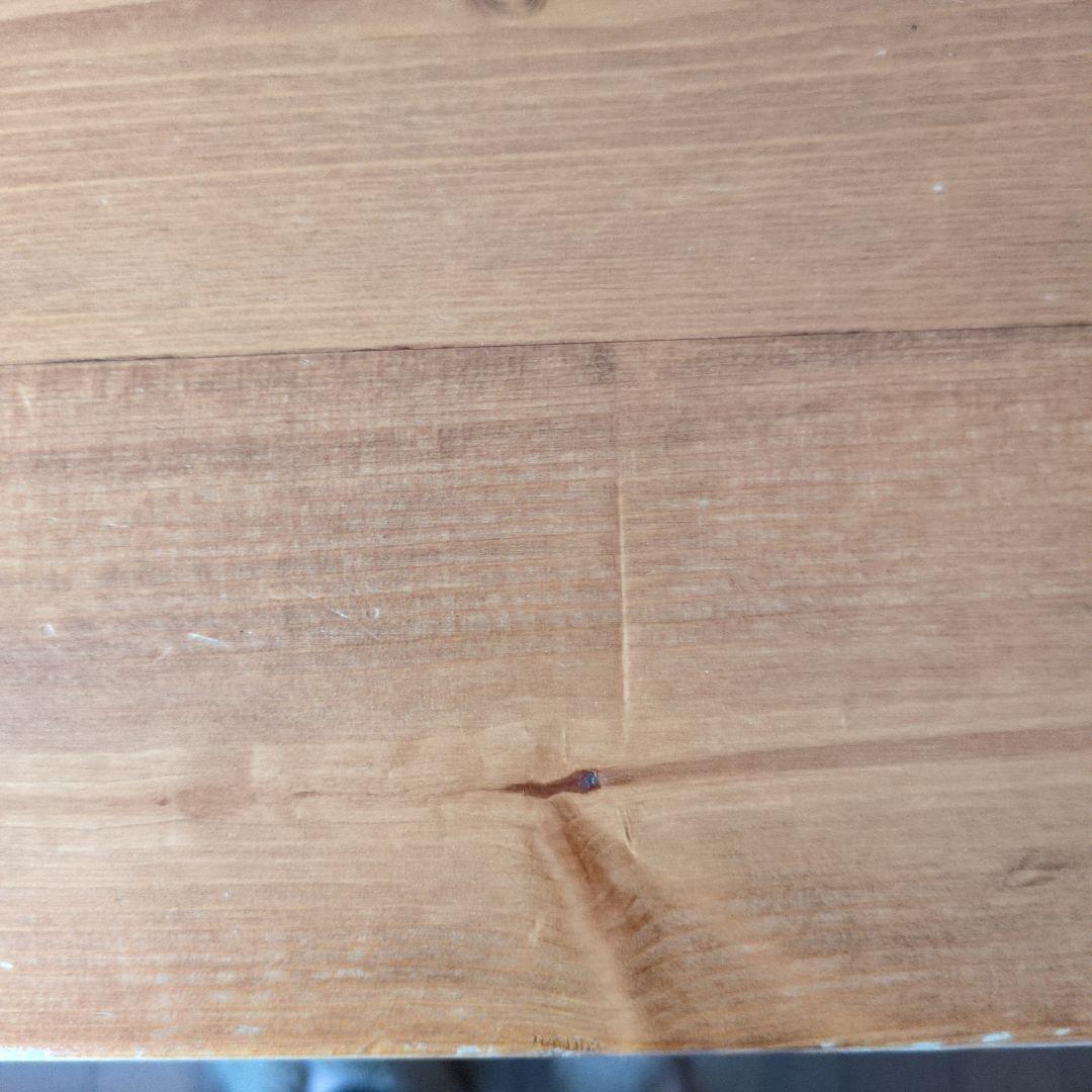 LOWYAダイニングテーブル