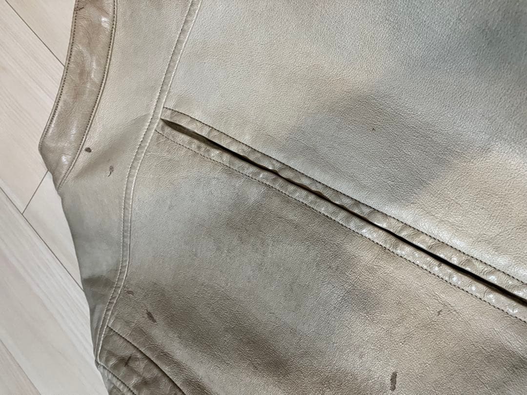 The Viridi-anne 希少 ディアスキン シングルライダース ベージュ