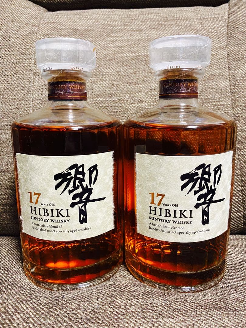 響 Hibiki 17年ウイスキー 700ml 2本セット サントリー 響17年 700ml 2本