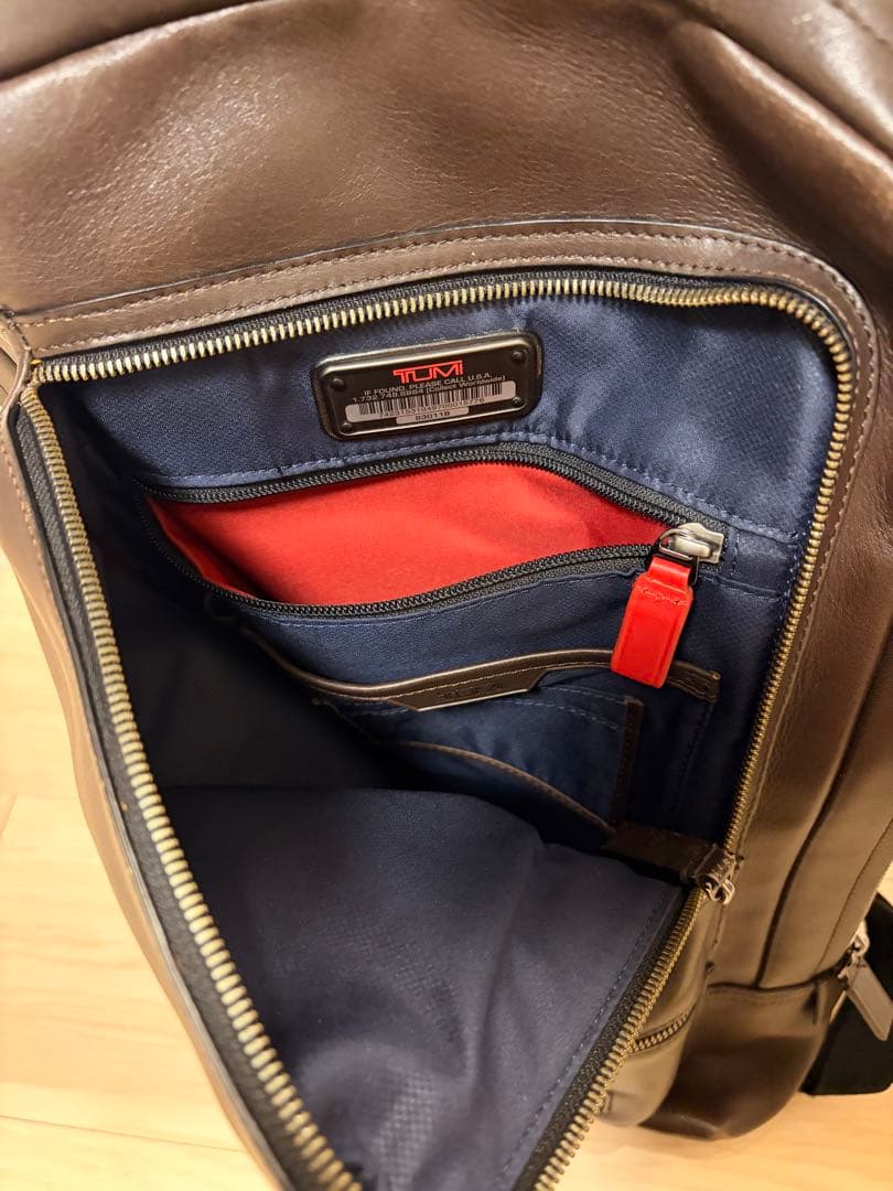 TUMI レザーバッグ